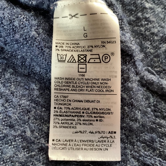 Old Navy blue fuzzy sweater.  Drop shoulder.  Open front.  Size Large - Picture 6 of 8